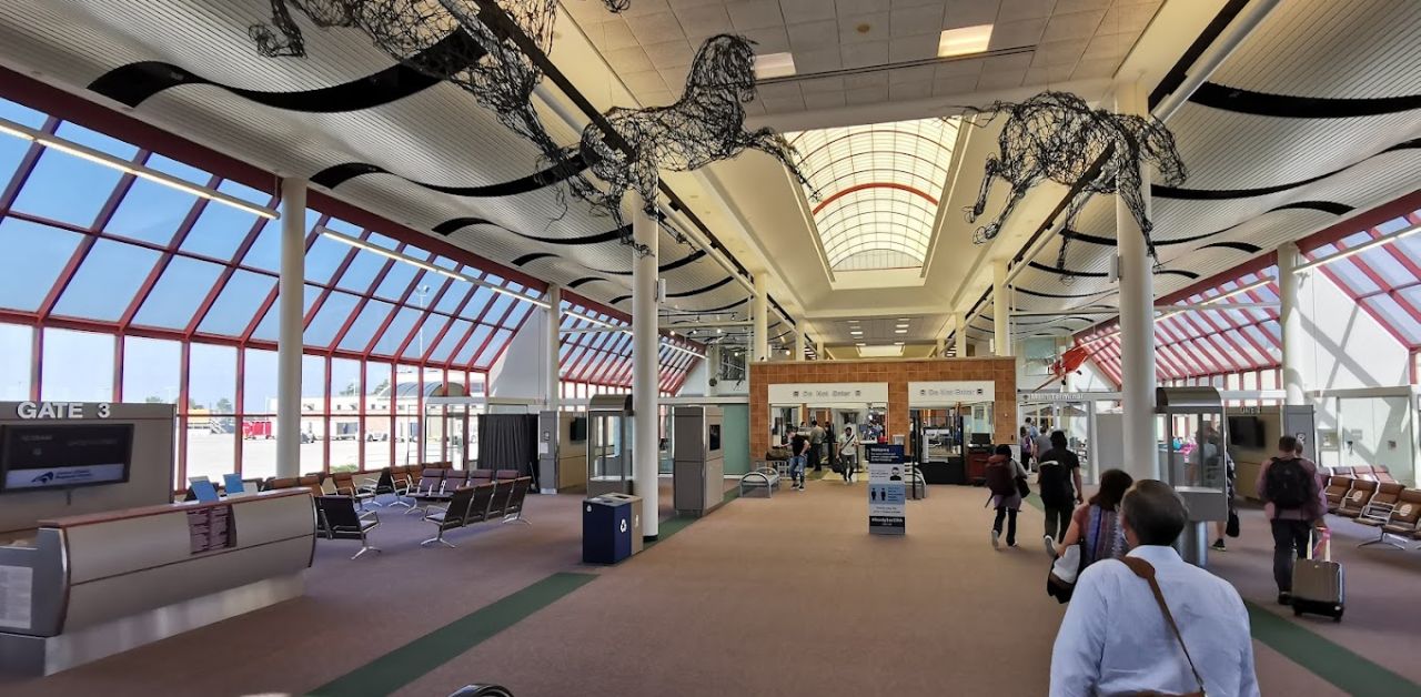 Delta Airlines Central Illinois Regional Airport – BMI Terminal