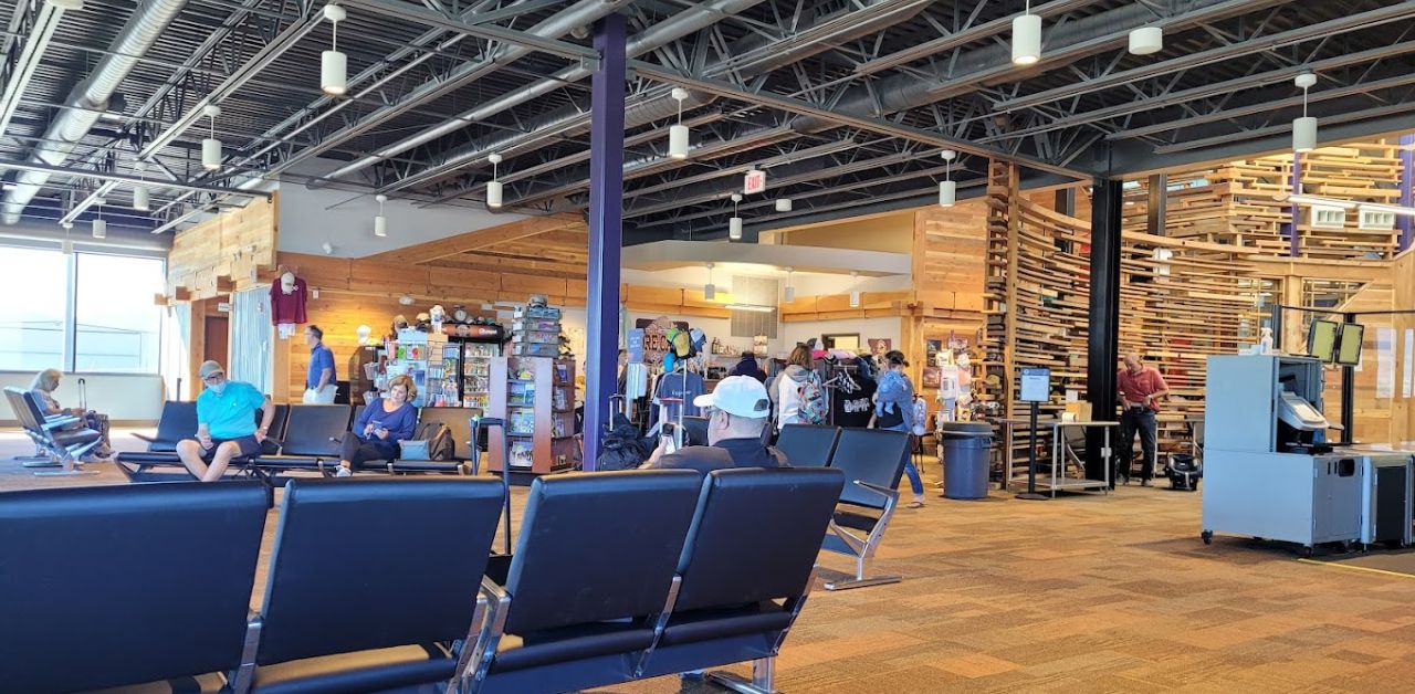 Delta Airlines Butte Airport – BTM Terminal
