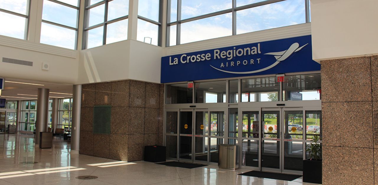 Delta Airlines La Crosse Regional Airport – LSE Terminal