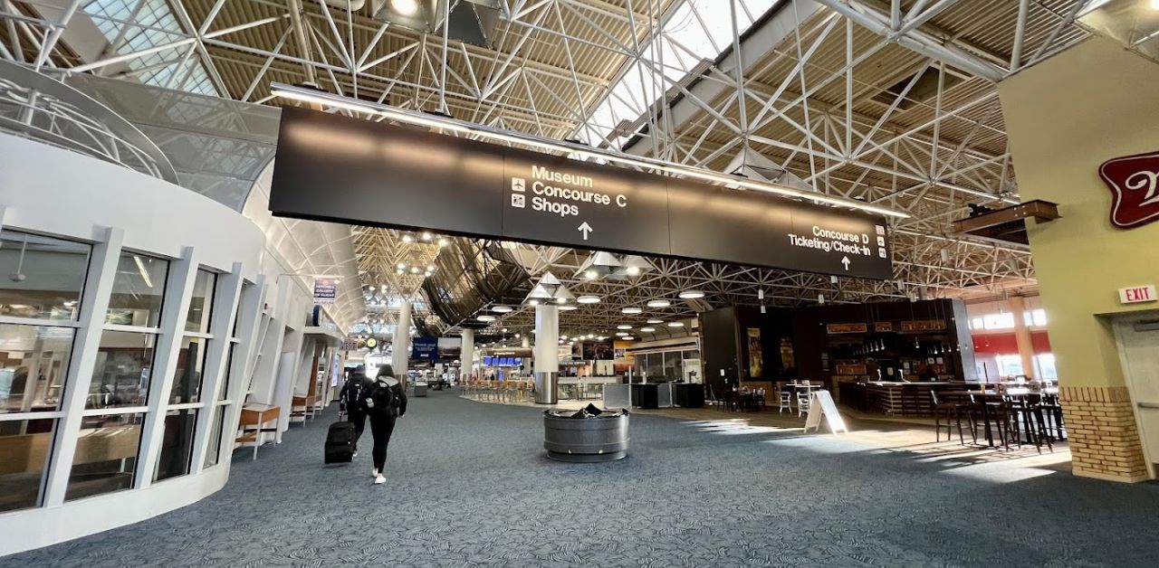 Delta Airlines General Mitchell International Airport – MKE Terminal
