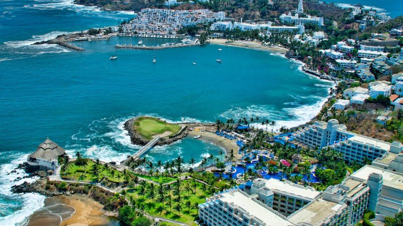 Alaska Airlines Aeropuerto Internacional de Manzanillo-Costalegre – ZLO Terminal
