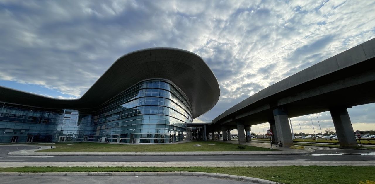 Qatar Airways LUN Terminal