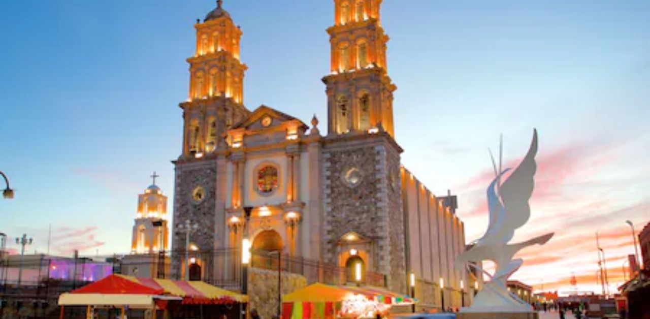 United Airlines Chihuahua Ticket Office in Mexico