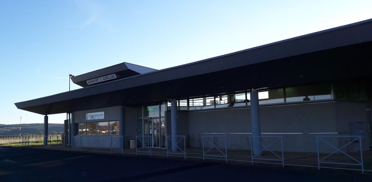Air France Aurillac – Tronquières Airport – AUR  Terminal