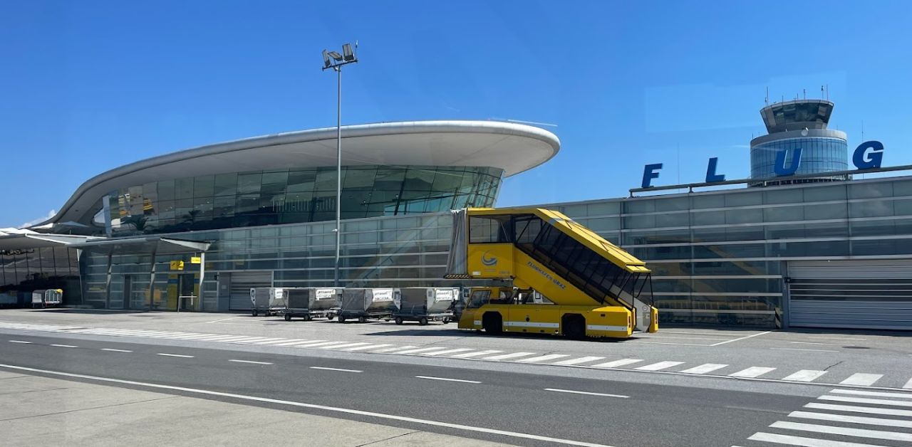 Air France Graz Airport – GRZ Terminal