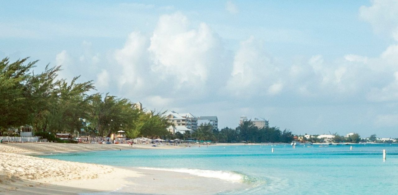 American Airlines Grand Cayman Office
