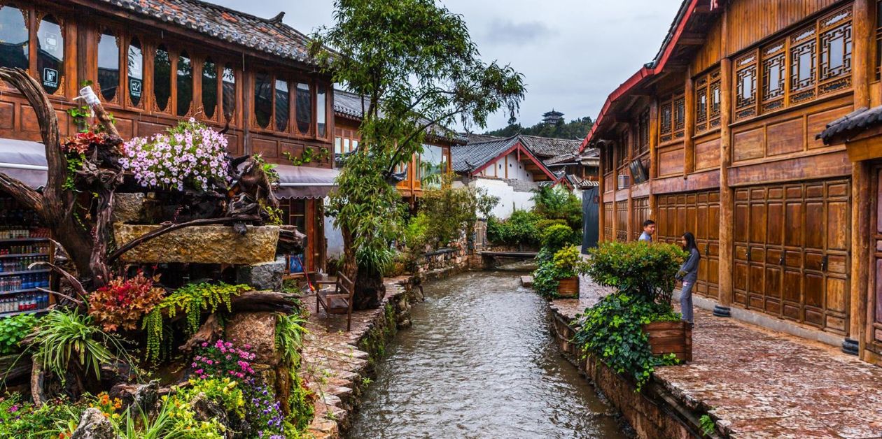 Chongqing Airlines Lijiang Office in China