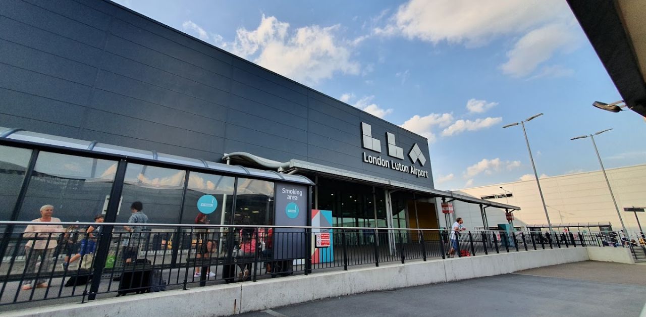 Delta Airlines London Luton Airport – LTN Terminal