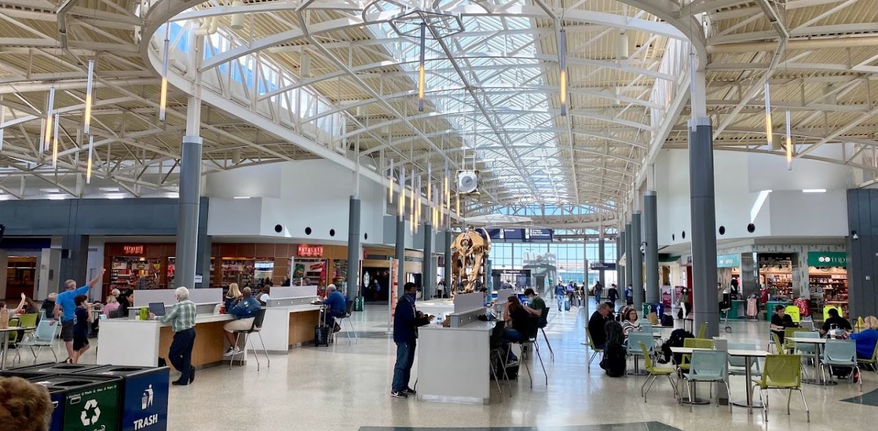 Starlux Airlines CVG Terminal