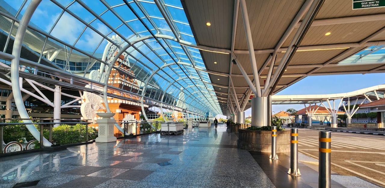 Starlux Airlines DPS Terminal