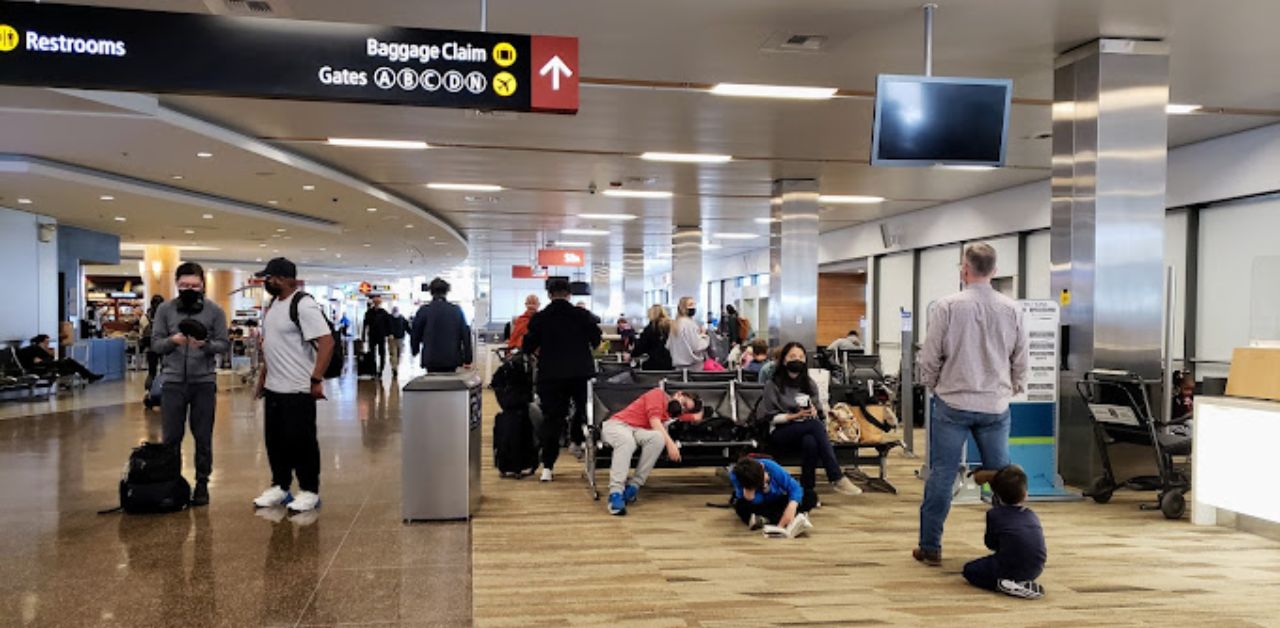 Starlux Airlines SEA Terminal