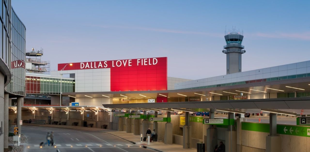 Turpial Airlines DAL Terminal