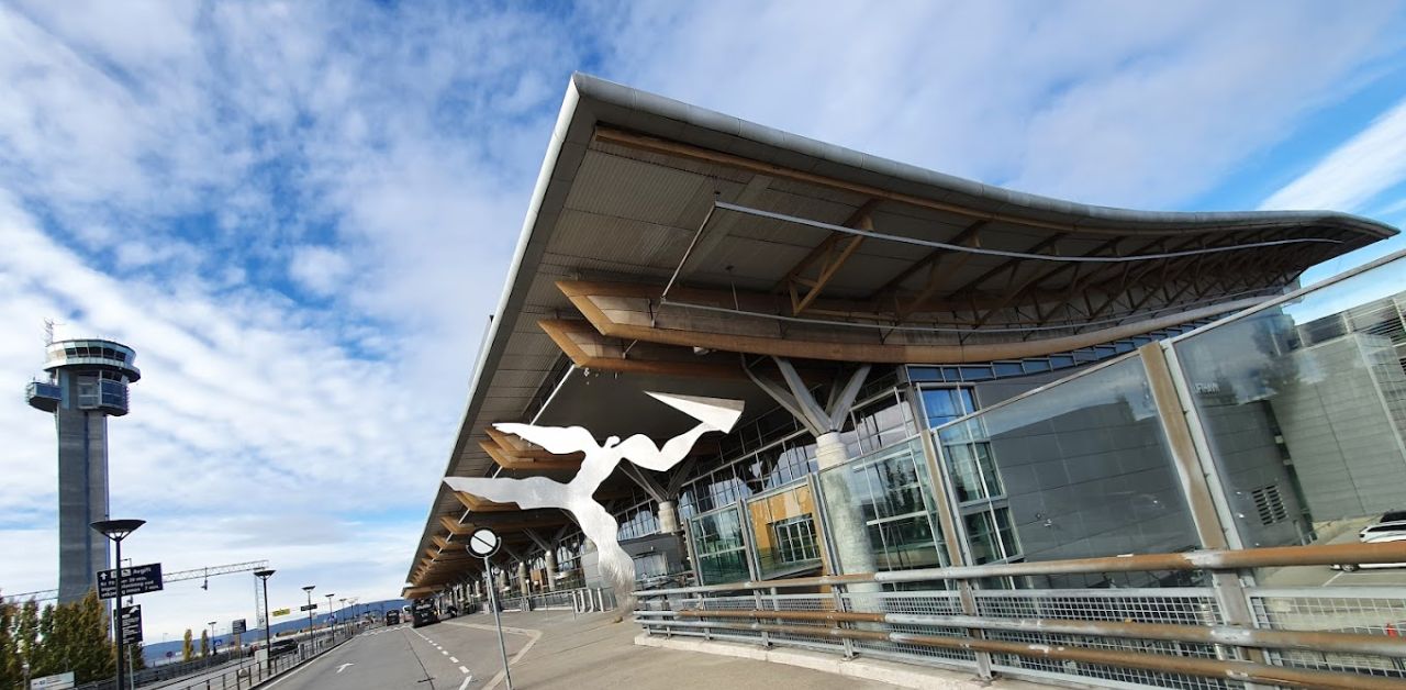 Turpial Airlines Oslo Airport – OSL Terminal
