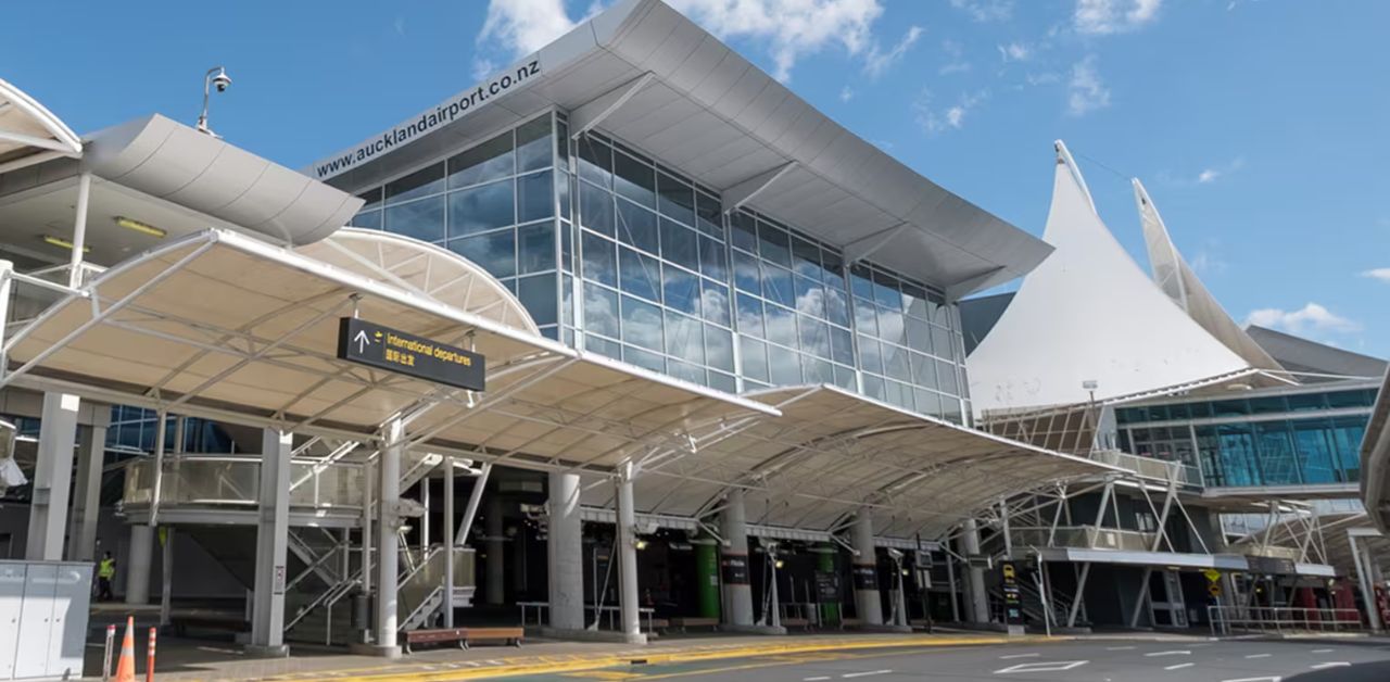 Vietnam Airlines AKL Terminal