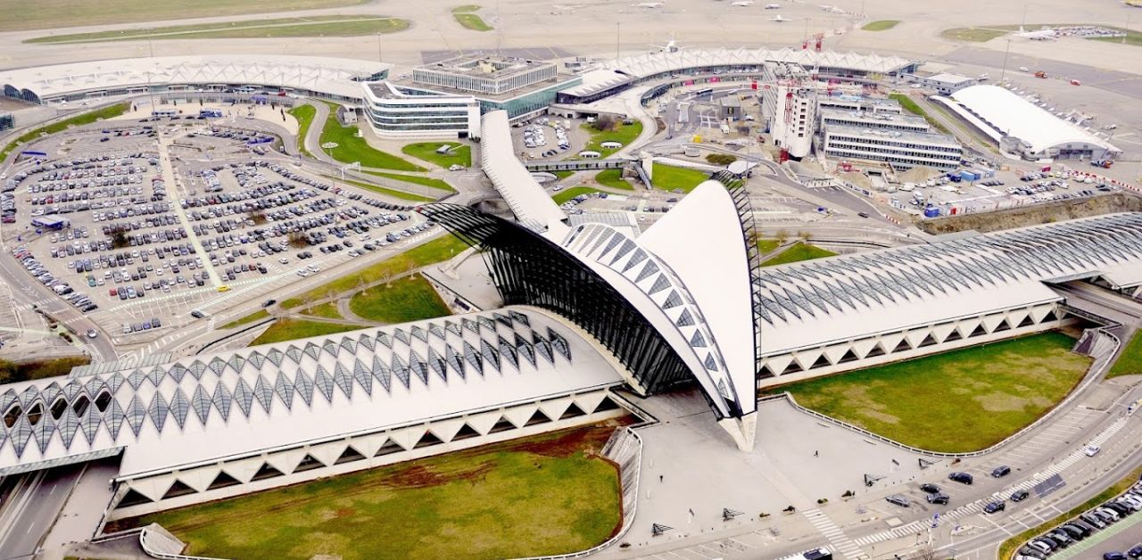 Vietnam Airlines LYS Terminal