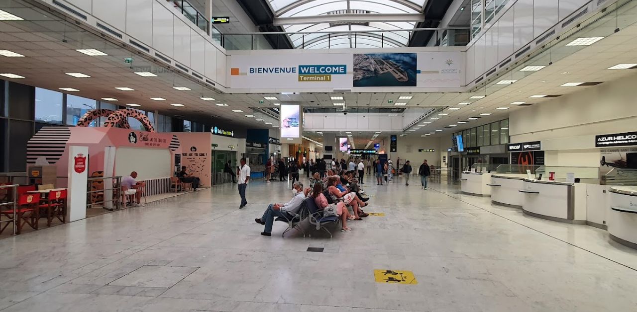 Vietnam Airlines NCE Terminal