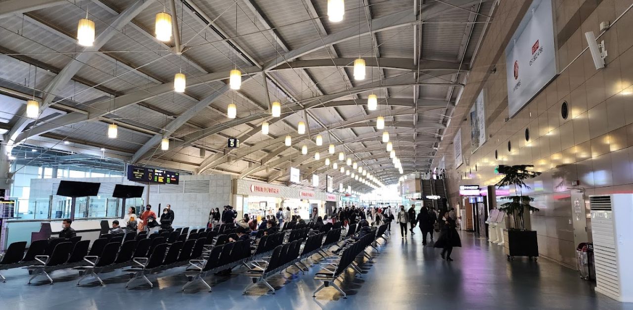 Vietnam Airlines PUS Terminal