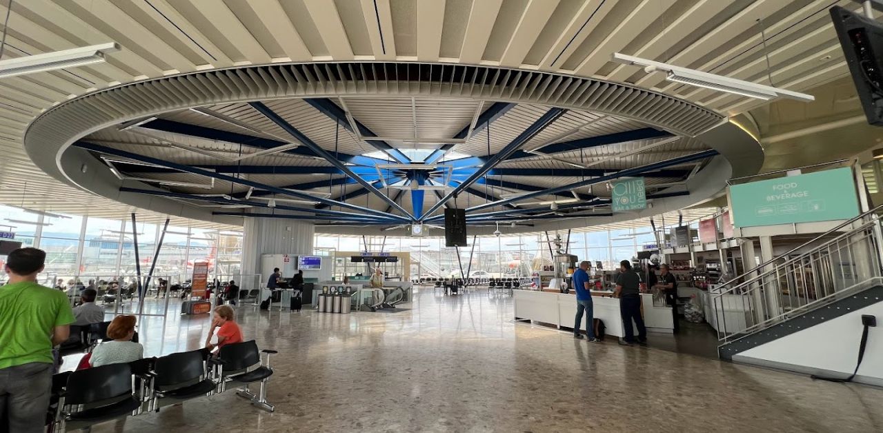 Aero Mongolia GVA Terminal